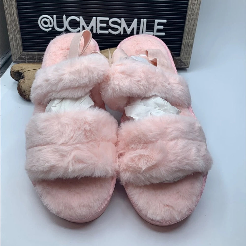 Aeropostale Faux Fur Platform Slides